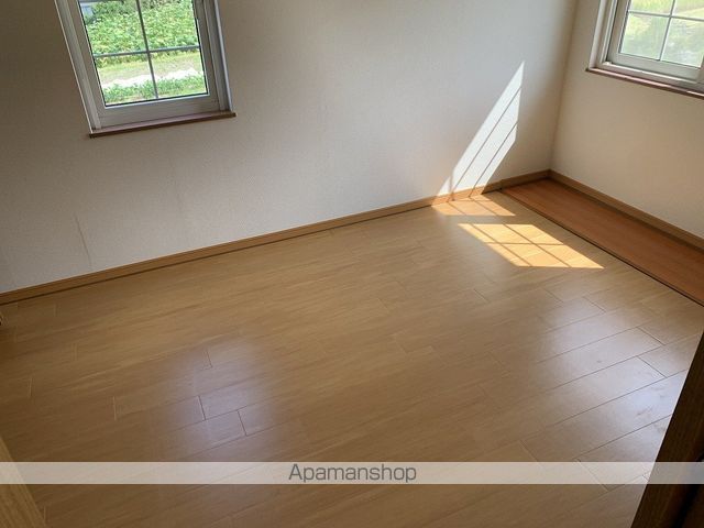 愛媛県四国中央市豊岡町長田[2LDK/58.53m2]の内装1