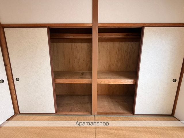 SRSTビルの内装写真