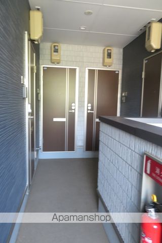 ハーモニーテラス東照宮IIIの玄関写真