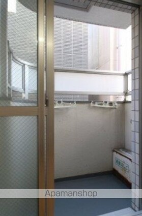 サンパレス中野[1R/17.92m2]のバルコニー