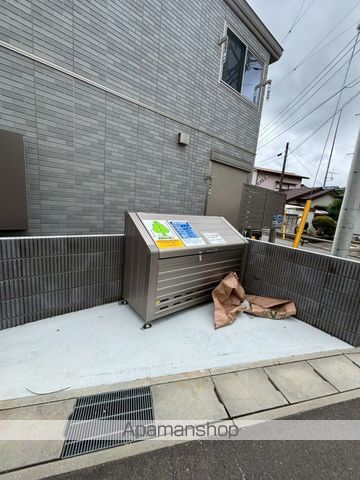 リヴェール松ヶ丘Cの玄関写真