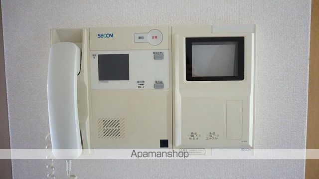 ヴィーヴォ・ダ・ソロの内装写真
