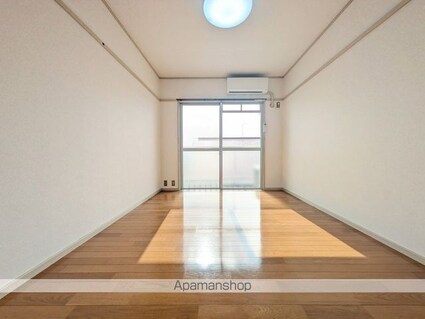 コーポヤマキ　Ｂ棟[1K/17.55m2]のリビング・居間