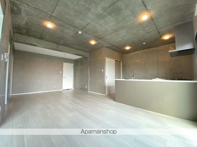Via Latteaの内装写真