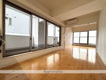 東京都立川市柴崎町３丁目[1LDK/42.32m2]のリビング・居間
