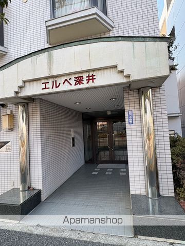エルベ深井の玄関写真