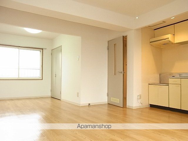 ヒルクレスト栄通の内装写真