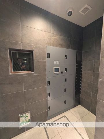 クラリティア西日暮里の玄関写真