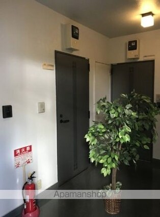 クレストヒルズ[1R/18.18m2]の共用部2