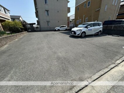 コーポさわ[2LDK/58.65m2]の駐車場
