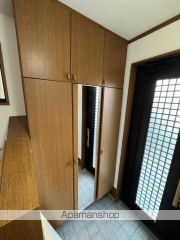 小菅貸家の内装写真