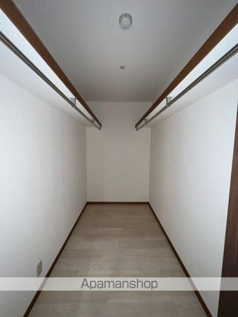 和歌山県和歌山市吹上４丁目[2LDK/75.3m2]の収納