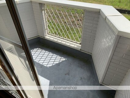 愛媛県四国中央市豊岡町長田[2LDK/58.53m2]のバルコニー