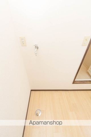 リミュール名田 B棟の内装写真
