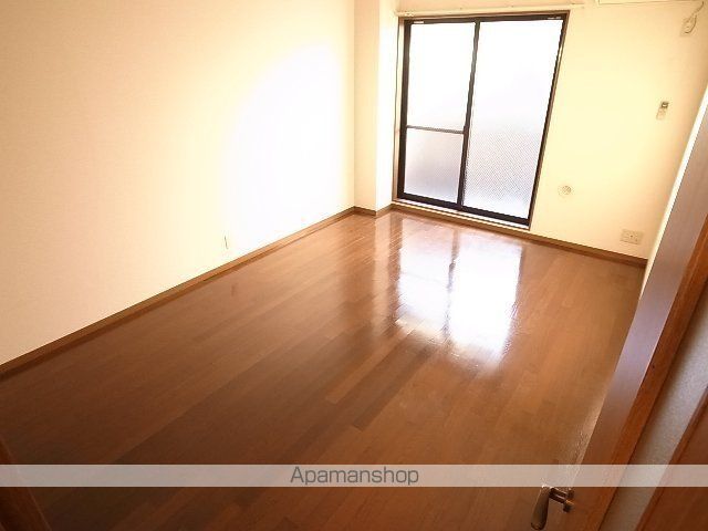 アンプルールフェール福岡の内装写真