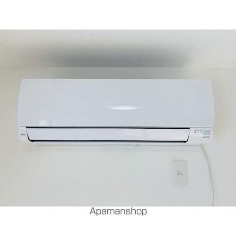 クリスタルN9の内装写真