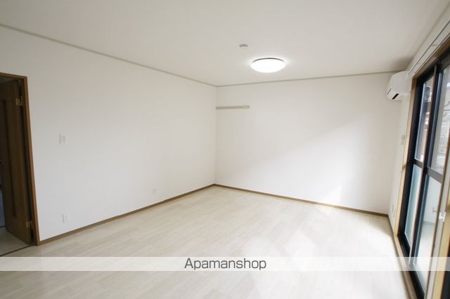 クレストハイツ Aの内装写真