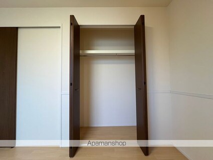 メゾン　デ　ソレール[1LDK/44.1m2]の収納