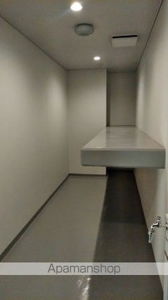 ＩＳ（イズ）[2LDK/63.03m2]の共用部1