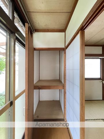 小郡市 2階建 築49年の内装写真