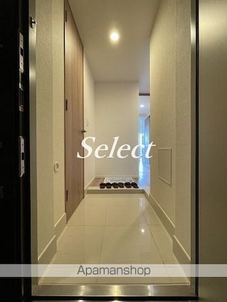 ＣｉｔｙＬｕｘＹｏｋｏｈａｍａ[2LDK/54.79m2]の玄関