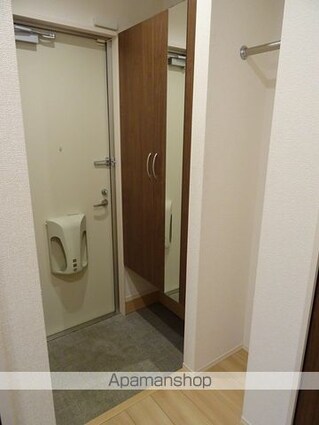 Ｔｒｅｅ・Ｔｏｐ　Ａ[1LDK/47.72m2]の玄関