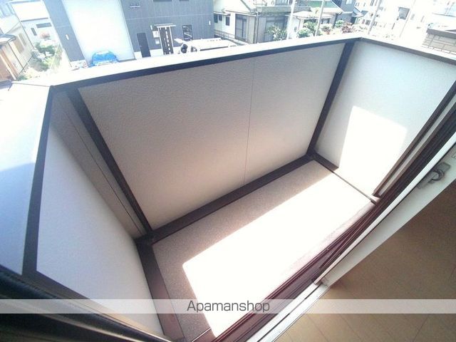 スリーエイト治の内装写真