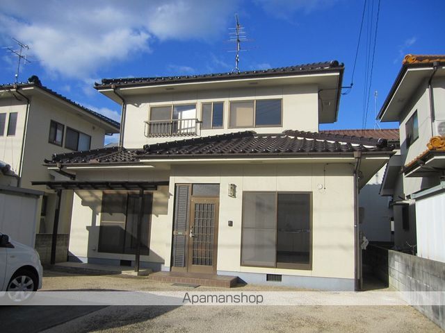 坪田貸家 B