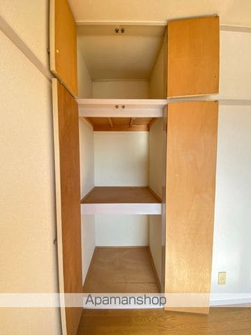 apartment 埼玉県八潮市緑町２丁目27-10
地図を見る