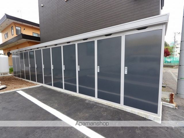 千歳線 苫小牧駅 徒歩48分 3階建 築1年の玄関写真