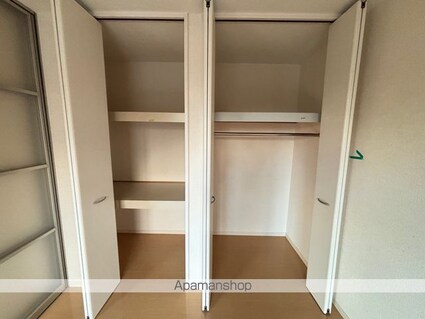 リビングタウン湖都ヶ丘ＩＩ　Ａ棟[2LDK/62.06m2]の収納