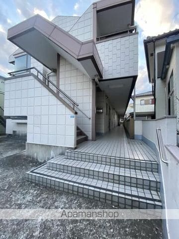 厚木SAABマンションの玄関写真