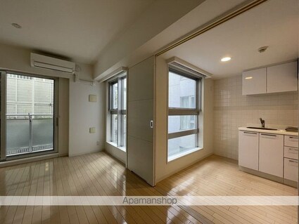 東京都世田谷区用賀３丁目[1K/30.3m2]のバルコニー
