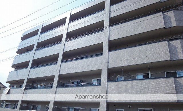 フィネス南川添の外観写真