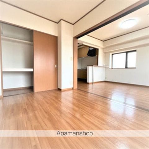 アムール・U−IIの内装写真