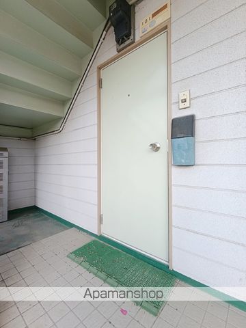 コーポラス阿波の玄関写真