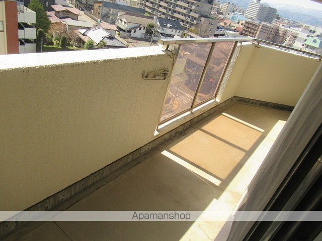 橋市駅前マンションの内装写真