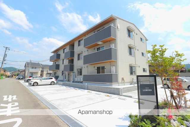 金沢市 3階建 新築の外観写真