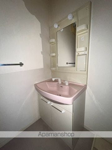 APARTMENT IN WESTの内装写真