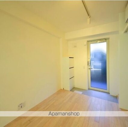 東京都世田谷区松原４丁目[1R/15.05m2]の玄関