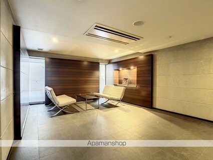 クオリア神南フラッツ[1LDK/37m2]のロビー