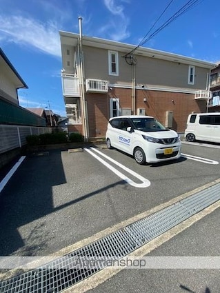 和歌山県和歌山市西浜２丁目[1R/33.15m2]の駐車場