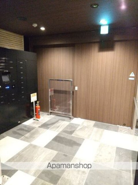 東京都中野区新井１丁目[1R/30.36m2]の共用部3