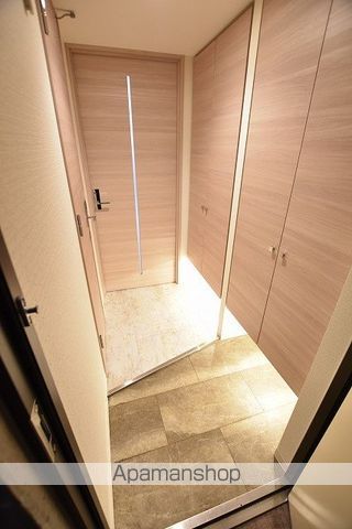 LIVAROT N33の内装写真