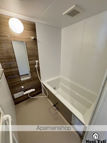 パークカーサ福住の内装写真
