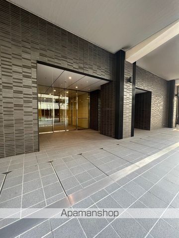 津田沼ザ・タワーの玄関写真