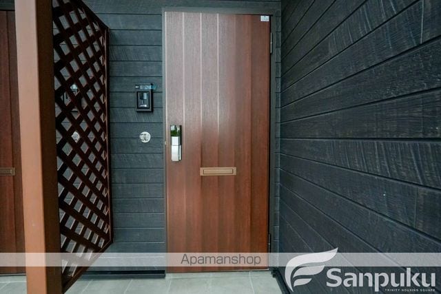 ルークテラス山西の玄関写真