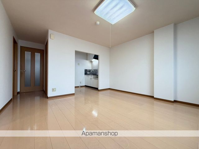 ピュアパレス川原の内装写真