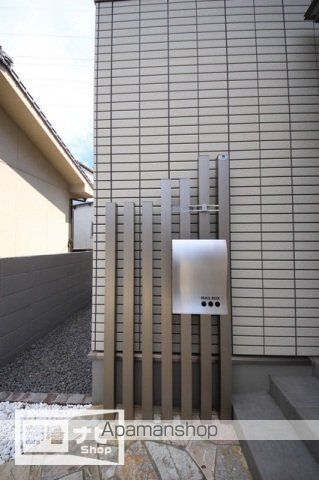 西石井戸建ての外観写真