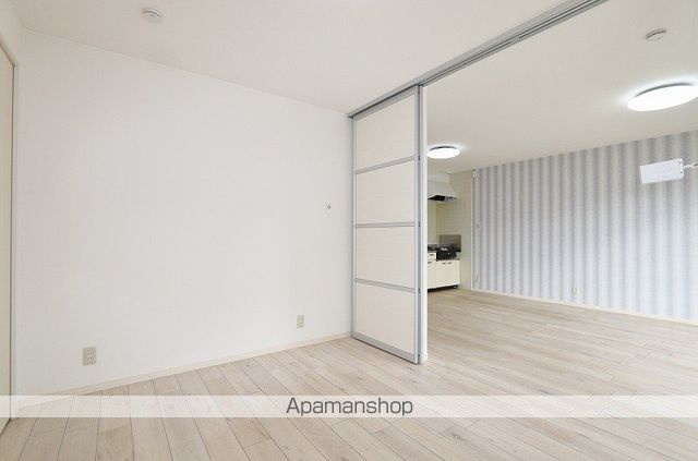 レジデンス矢三 B棟の内装写真